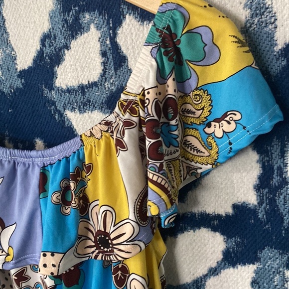 Hybrid and company Large elegant off shoulder shorts romper - Picture 15 of 16